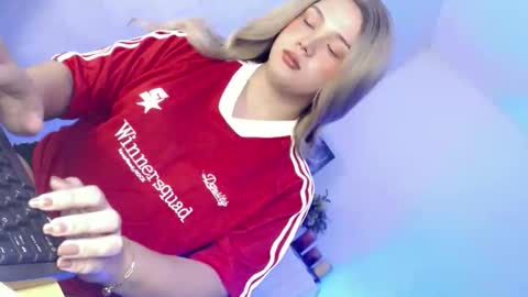 PEARL online show from March 18, 2:39 am