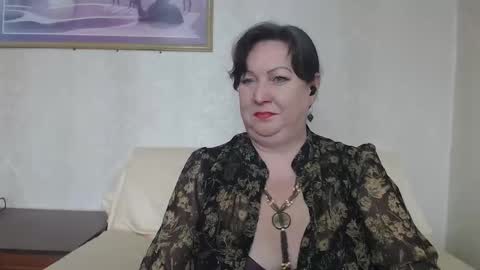 lANA online show from April 7, 12:40 pm