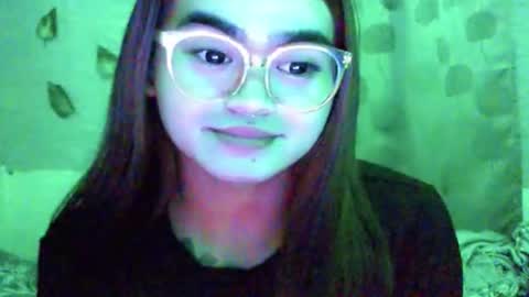 yourprincessthea online show from February 5, 7:39 pm