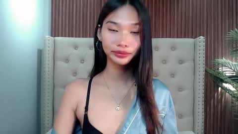 yoursluttyashxx online show from October 4, 5:55 pm