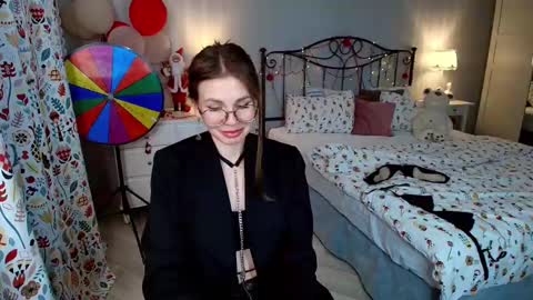 yoursparkle online show from December 24, 4:55 am