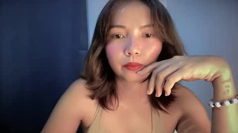 Faye online show from February 15, 4:39 pm