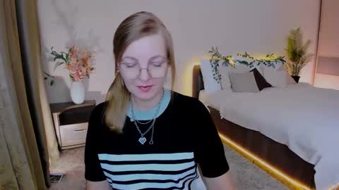 Alice online show from September 14, 11:11 am