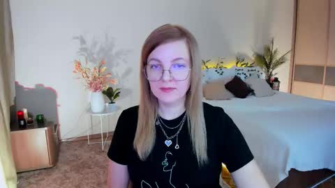 Alice online show from November 15, 9:55 am