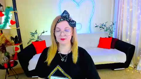 Alice online show from June 28, 9:38 am