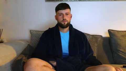 youzername2 online show from November 23, 3:15 am