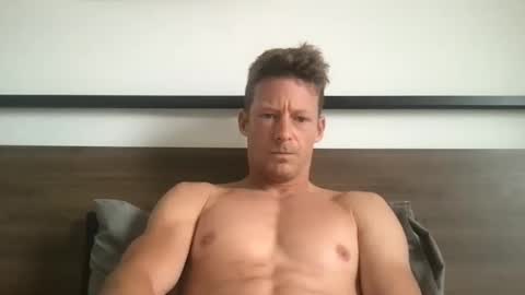 yoyoyo1221 online show from March 18, 11:43 pm