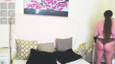 Yssabel online show from October 6, 4:19 am