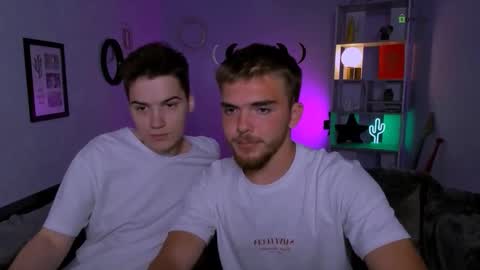 yudji_boy online show from September 9, 7:47 pm