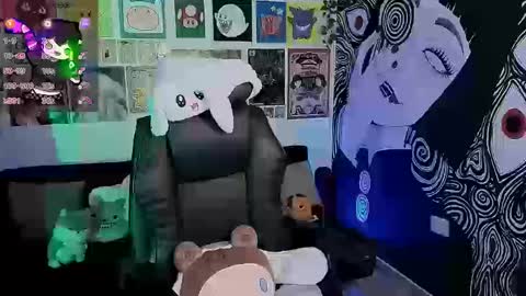    rawr   Anne Independent model      online show from September 15, 11:50 pm