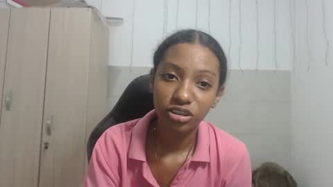 Snapshot of yukari_pr chatting on October 16, 2:55 am YUKARI online show from October 16, 2:55 am