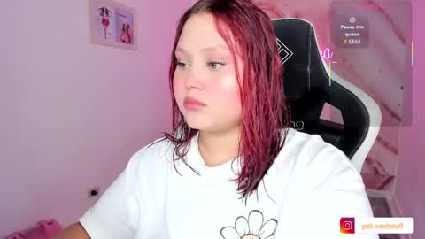 Yuliet online show from December 17, 7:42 pm