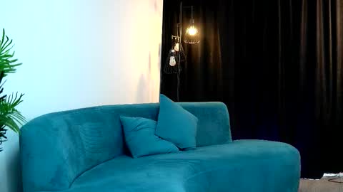 Yulia online show from December 15, 10:00 am