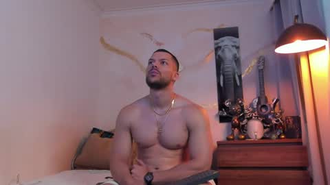 yulian 2811 online show from May 24, 3:14 am