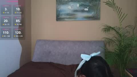 yuliethpetite online show from April 1, 1:12 pm