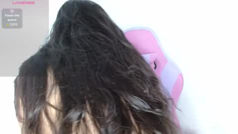 Yuli and SaraIndependent model online show from February 18, 4:12 am