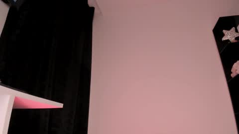 yulxx online show from November 11, 5:31 am