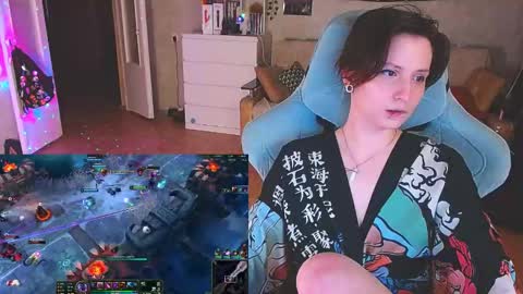 Kris online show from March 6, 7:21 pm