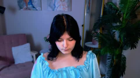 Yumi online show from March 3, 2:24 pm