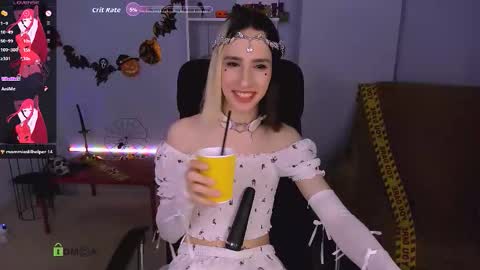 Snapshot of yumeliko_yummy chatting on October 19, 12:32 pm Yumeliko online show from October 19, 12:32 pm