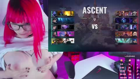 Snapshot of yumi_youkai chatting on December 16, 3:00 pm Yumi 3 online show from December 16, 3:00 pm