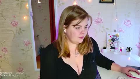 Polly online show from December 15, 12:45 pm