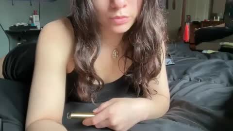 Snapshot of yummyybby chatting on February 12, 7:13 pm yummyybby online show from February 12, 7:13 pm