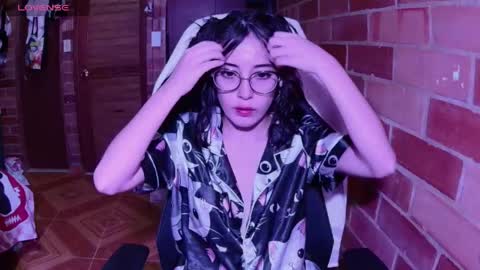 yuna_pink666 online show from May 5, 2:40 am