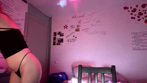 yunarosee online show from October 1, 9:24 pm