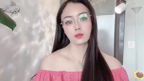 YunEr online show from March 3, 3:41 am