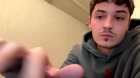 yungstudbev online show from October 4, 1:36 am