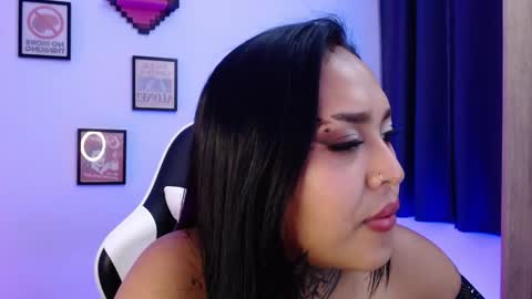 Angelly online show from February 6, 2:15 am