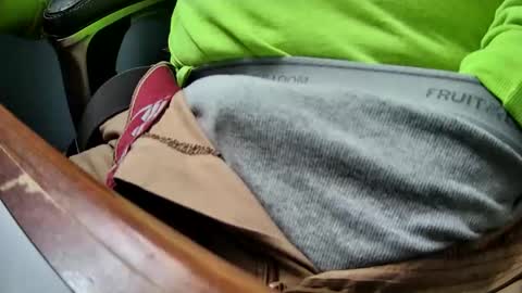 yuppers1234 online show from October 17, 6:12 pm