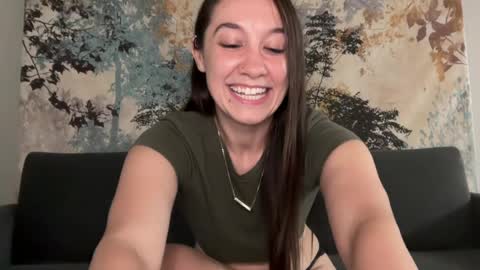 yurdreams_22 online show from July 3, 4:06 am