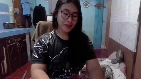 yuriyumixx_xoxo online show from October 18, 10:30 am