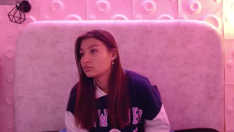 YUYIS online show from January 12, 12:01 pm