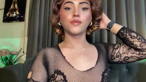 Miss Cali online show from December 20, 5:53 pm