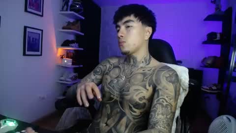 zac_muller1 online show from July 11, 9:45 am