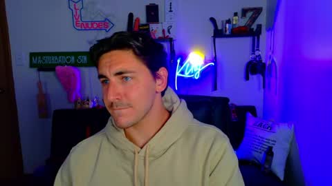 Zach Rhyder online show from June 3, 1:52 am