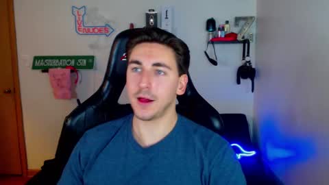 Zach Rhyder online show from January 9, 2:01 am