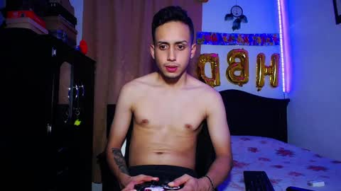 zackdriussyx online show from March 7, 6:02 am