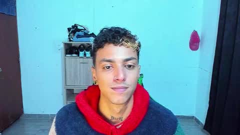 BiG Zafiro online show from March 22, 12:20 pm