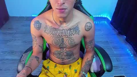 BiG Zafiro online show from May 16, 12:15 pm