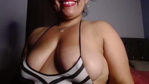 Zahi ... wants to play with everyone...yessss online show from September 22, 3:21 am