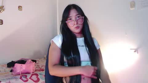 Snapshot of zainasiddiqui chatting on October 28, 3:24 pm Zaina online show from October 28, 3:24 pm