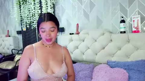 Zaira Bonny online show from July 1, 7:11 pm