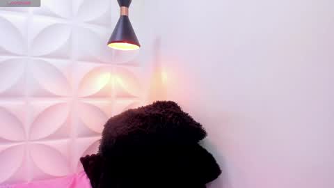 zaira_sweet4 online show from May 23, 4:19 am