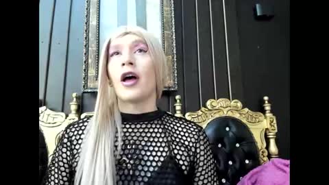 Megan online show from April 17, 3:09 am