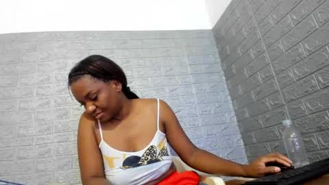 Zamara   online show from November 11, 2:08 pm