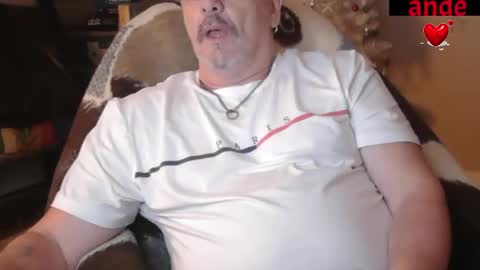 Snapshot of zander007 chatting on September 15, 2:51 pm zander007 online show from September 15, 2:51 pm